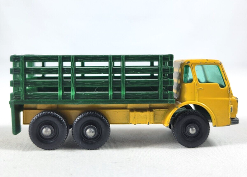 Original 1960's Matchbox Lesney #4 Stake Truck NM-in Box