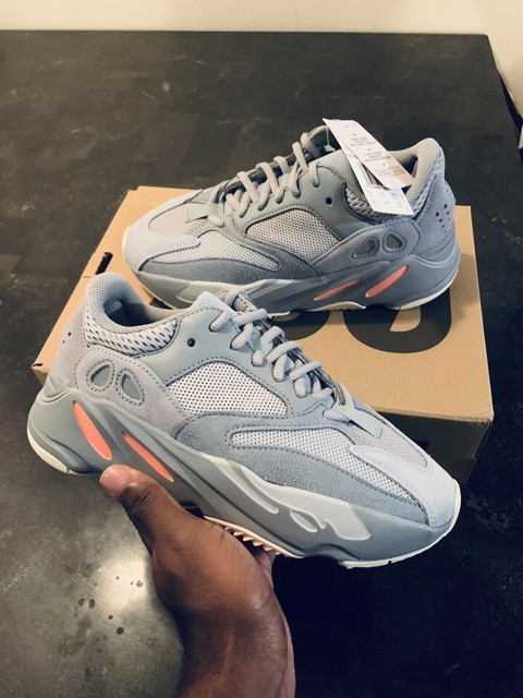 yeezy 700 size 6