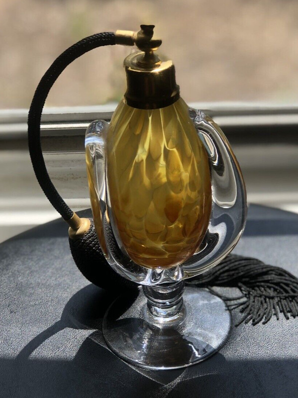Vintage Royal Limited Golden Unique Glass Perfume Bottle with Atomizer