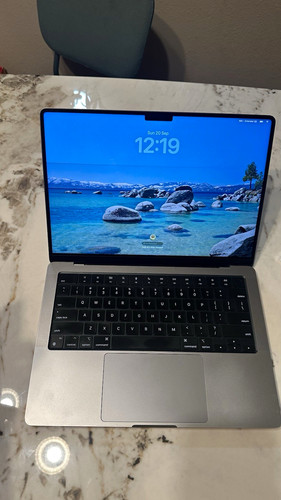 Apple MacBook Pro 14” 2021 M1 Pro 16GB 512GB – Screen Flickering / Repair
