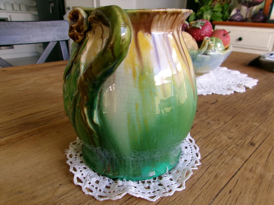 VINTAGE REMUED GUM-NUTS AND LEAFS JUG, EARLY SERIES 40M AUSTRALIAN POTTERY - image 2 of 4