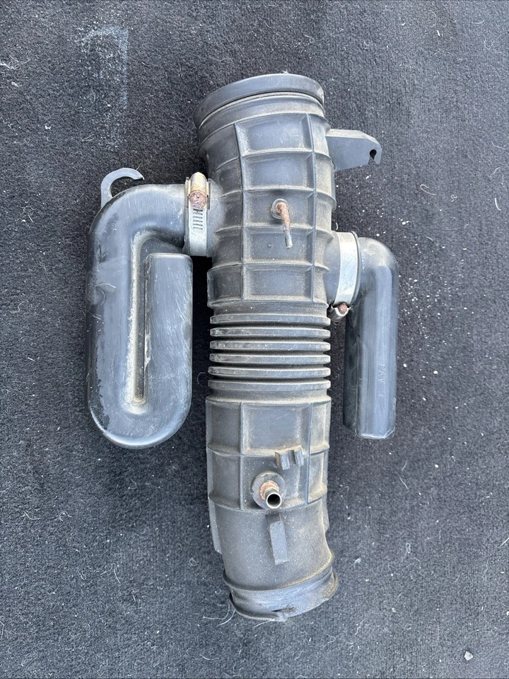 ⭐️ 03 04 05 06 07 08 Honda Pilot Air Intake Tube Duct Panel OEM￼ - Image 2 of 4