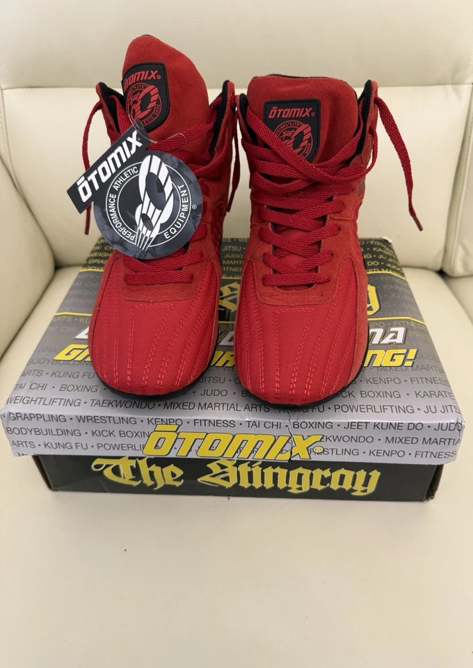 Otomix- Zapatos Entrenadores de Culturismo Raya Roja Foto 3 de 4