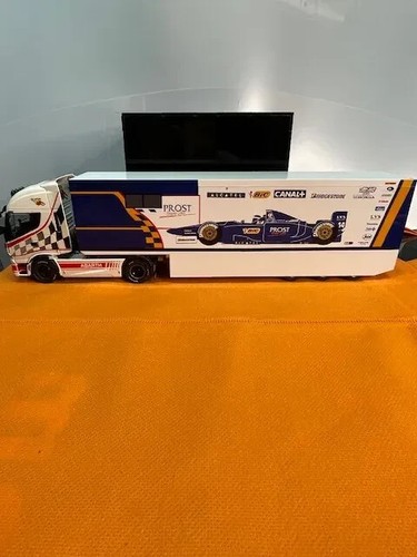 Camion Iveco Abarth 1:43 + Romorchio Prost F1 - Foto 6 di 10