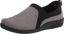 Clarks Sillian Bliss Grey Synthetic Leather Loafer, Women Size 7.5 M NEW