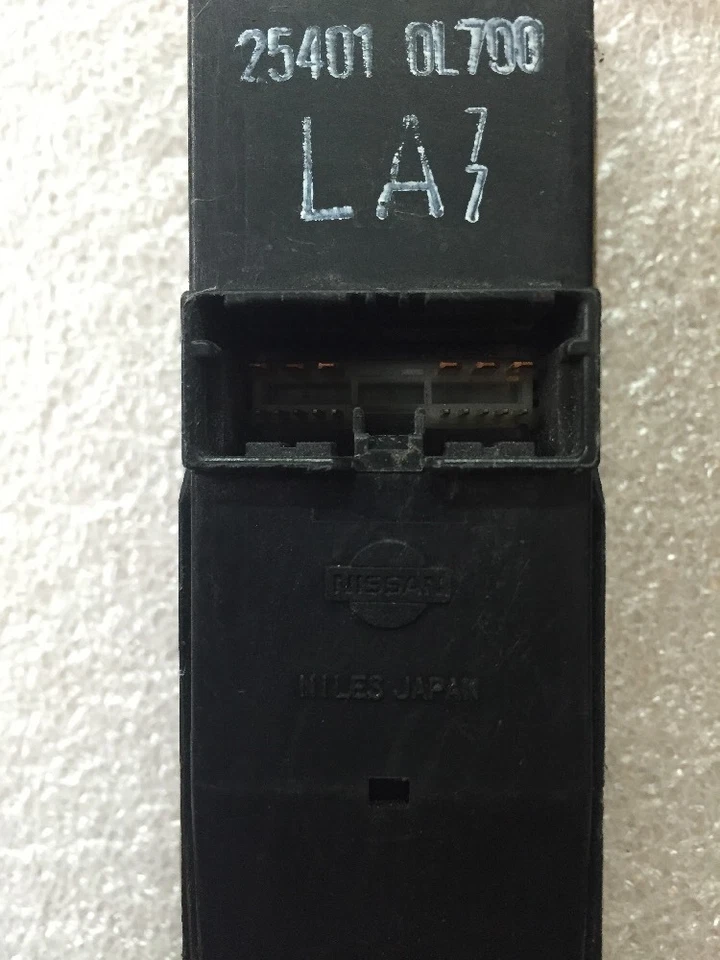 Interruptor maestro de ventana eléctrica Infiniti I30 1996 1997 1998 1999 bisel OEM #N86 Foto 3 de 3