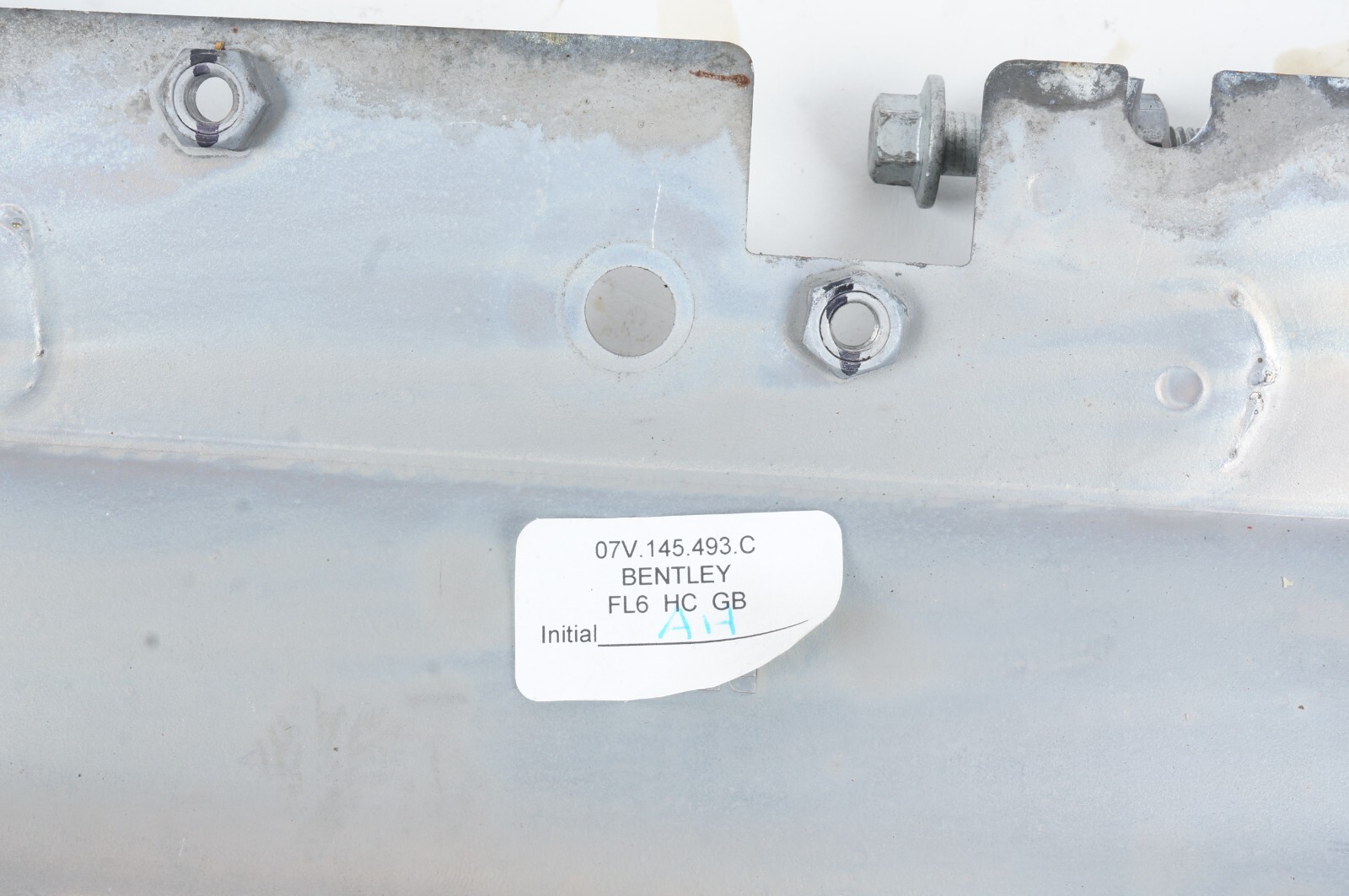 2015 - 2020 BENTLEY MULSANNE 6.8L INTERCOOLER MONT BRACKET PLATE LEFT OEM