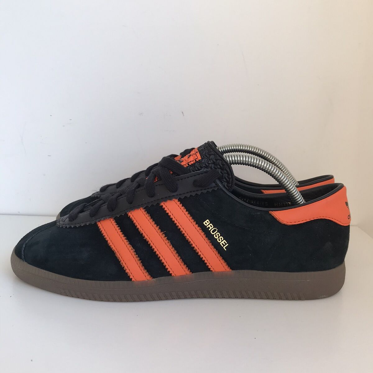 Adidas Brussels Size 8.5 & 9 Black Orange Suede City Series Adidas Brussels Size 8.5 & 9 Black Orange Suede City Series