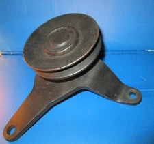 FORD C8AZ-8678-C MUSTANG TORINO A/C IDLER PULLEY & Bracket 289 302 351 1968 1969