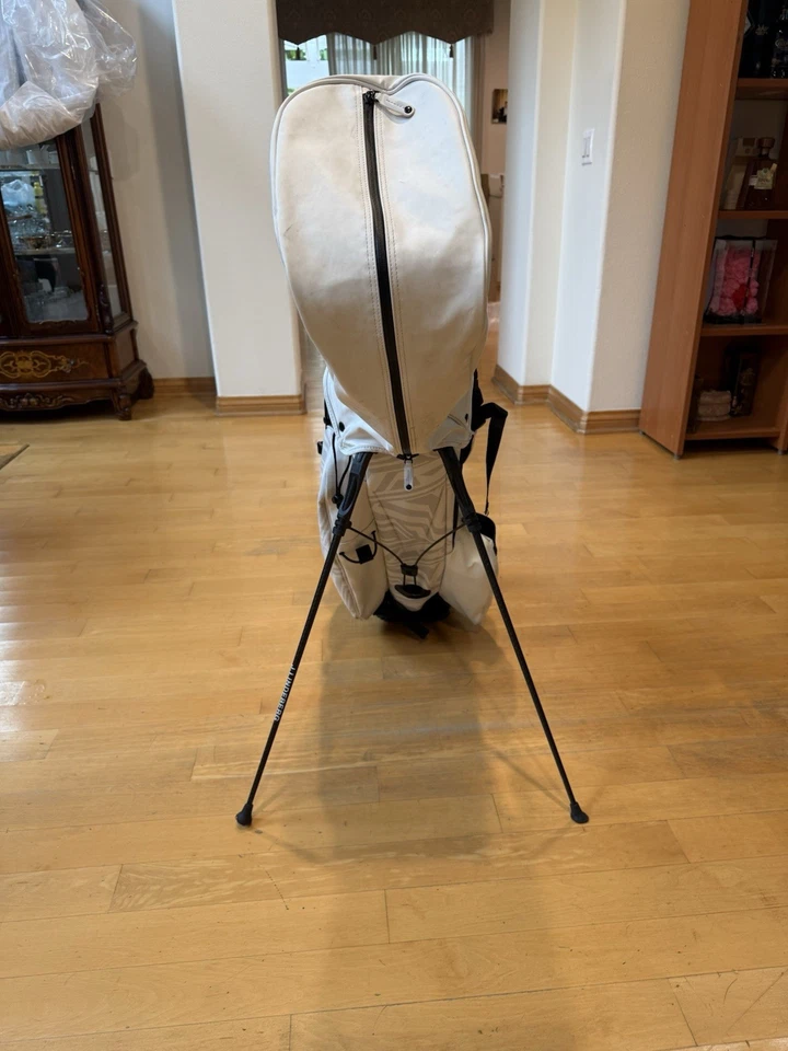 J. Lindeberg USA Golf Player Stand Bag - Image 4 of 4