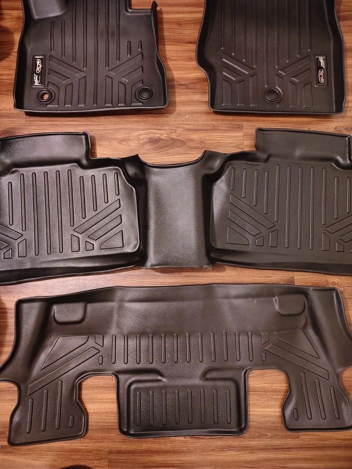 Juego de alfombrillas SMARTLINER 3 filas - revestimiento de carga detrás de la tercera fila compatible con... Foto 2 de 4