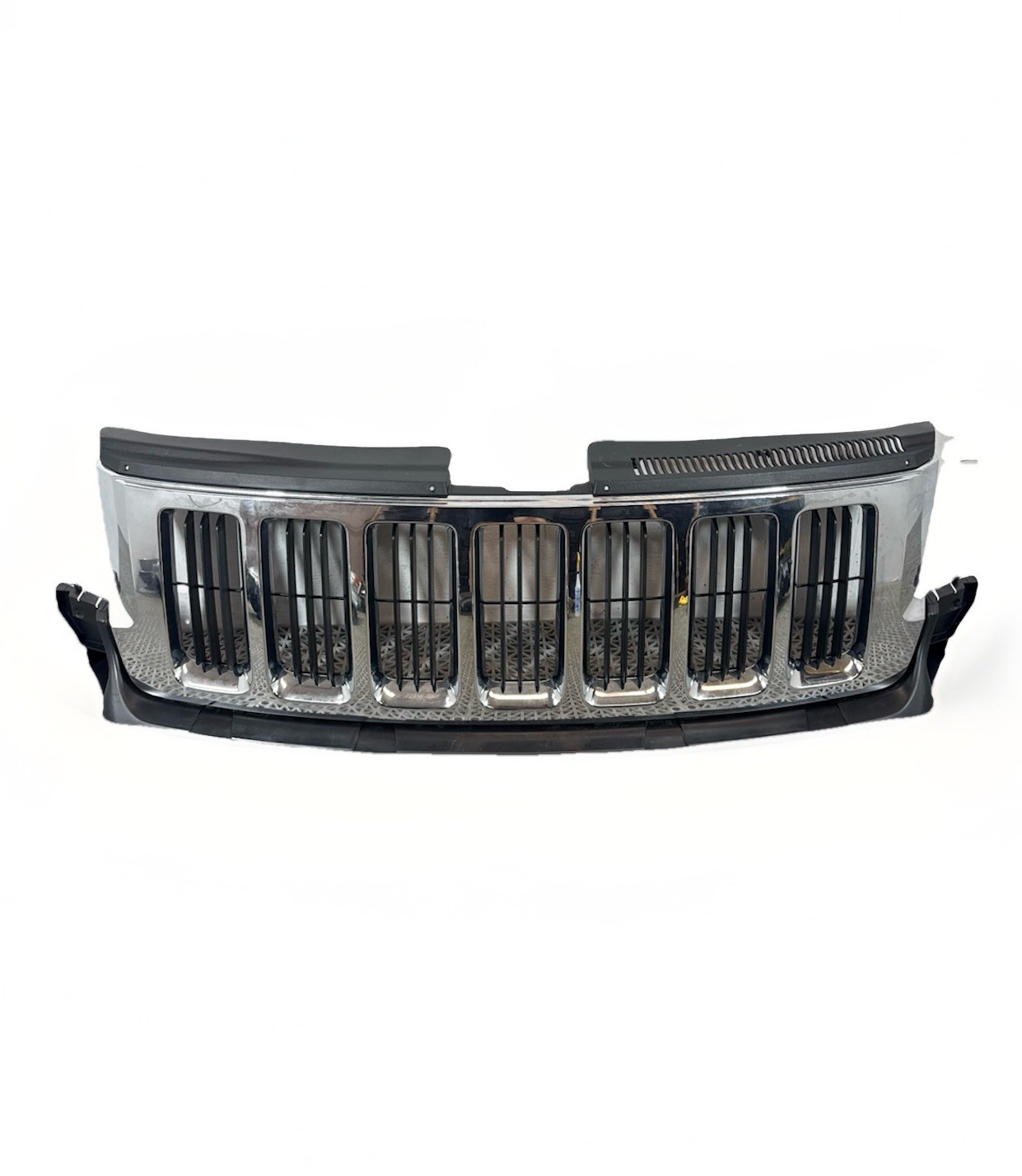 ⭐️ 2011-2013 Jeep Grand Cherokee Upper Grille Black & Chrome OEM