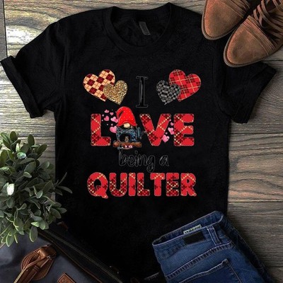 I-LOVE-TO-BECOME-QUILTER-16869028_mockup-ao-den--I-LOVE-TO-BECOME-QUILTER-168690