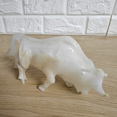 Onyx Marmor Kunst handgeschnitzt 10'' Stier Figur weiß Statue 