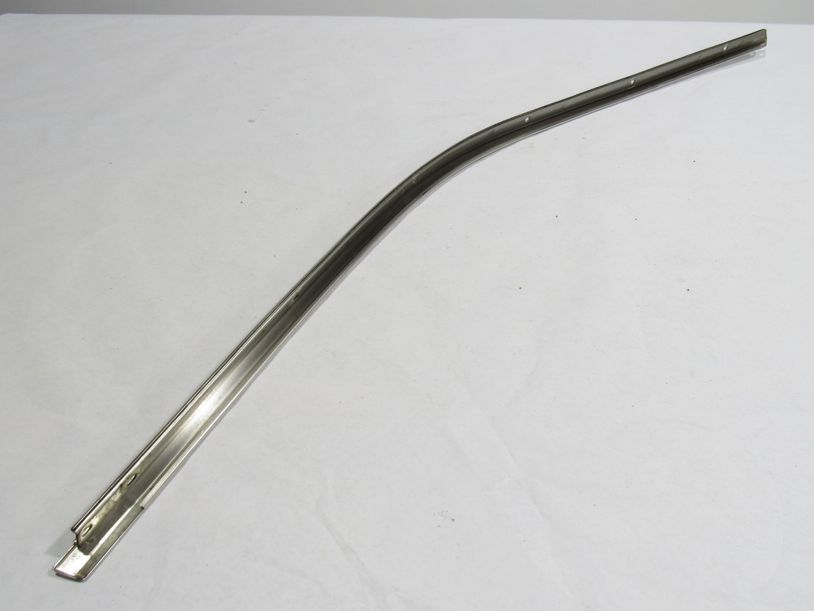 10-20 Bentley Mulsanne 2012 Front Left Driver Upper Window Molding Trim @1