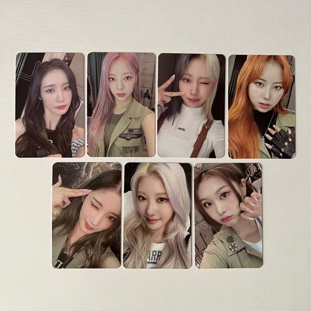 purple kiss シーグリ シーズングリーティング 2022 Purple Kiss 2022 Seasons Greetings Bizent Preorder Photocard