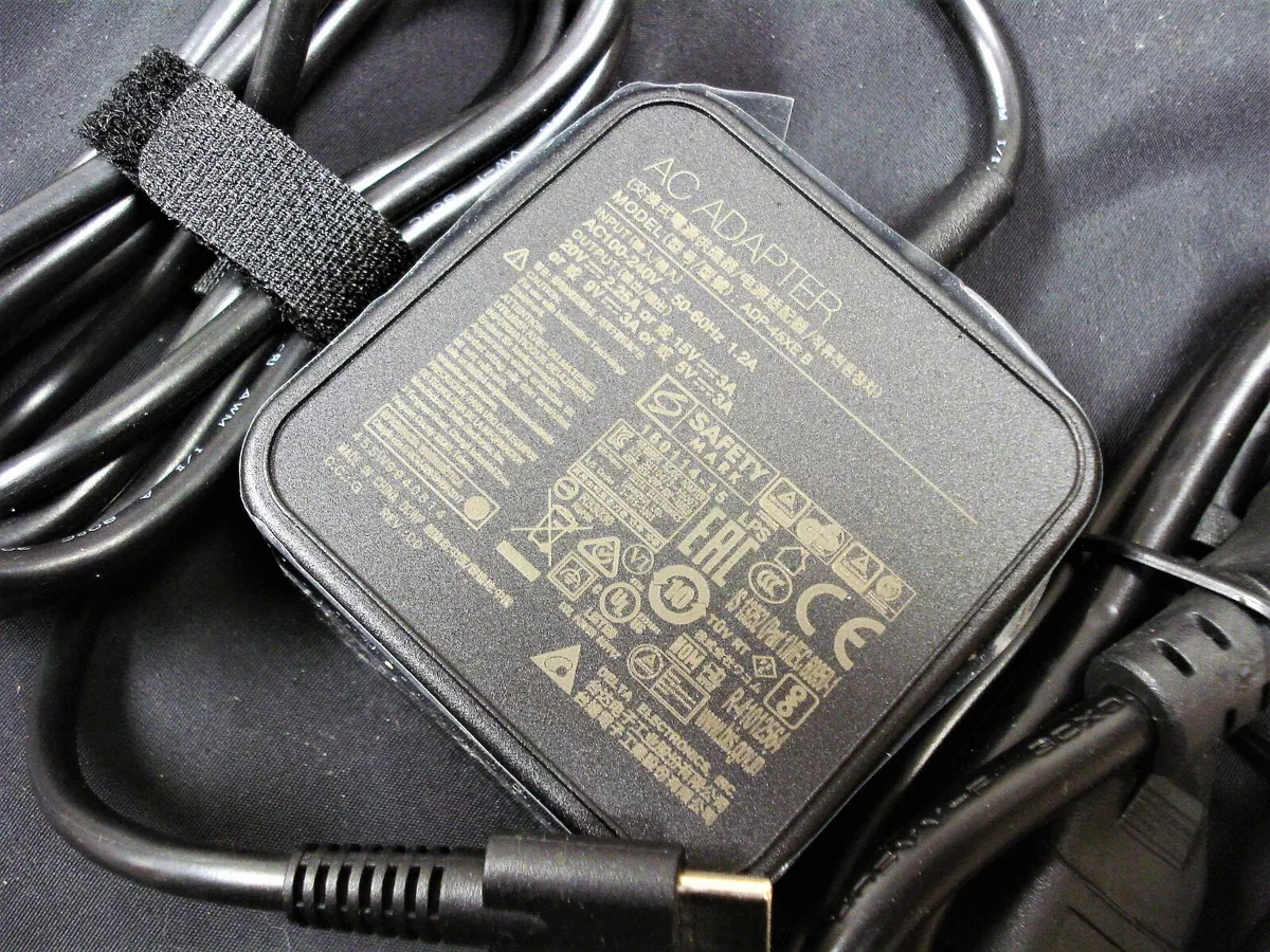 NEW OEM Delta USB-C ADP-45XE B For Wacom Cintiq Pro DTH-1620 Pro