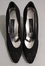 Stuart Weitzman Size 6.5D Black Heels lace toe embellished design bridal wedding