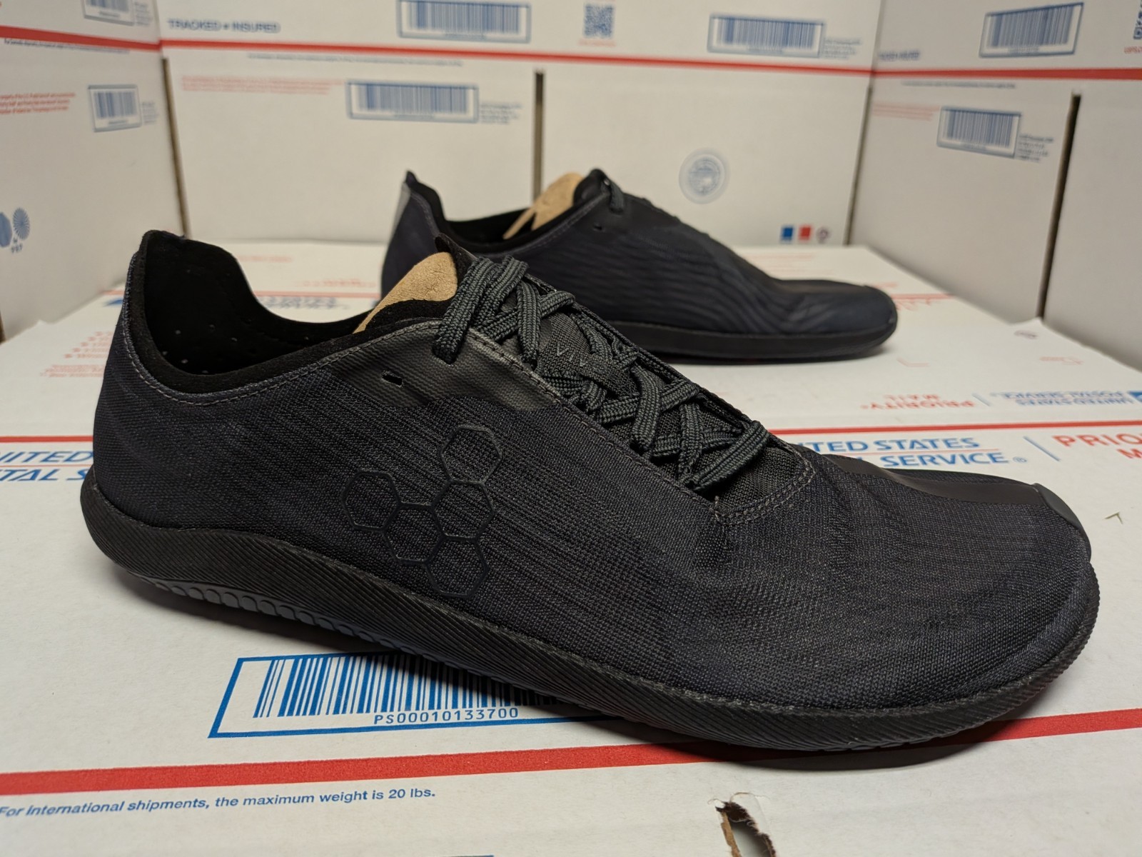 New Vivobarefoot Primus Flow Dark Shadow Mens Sz 43 - US Sz 10