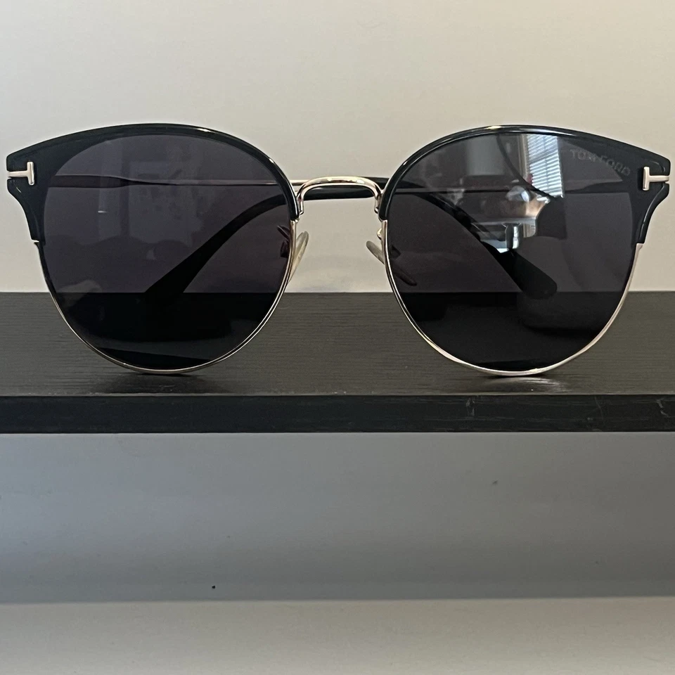 Gafas de sol TOM FORD negras ojo de gato metal marco dorado aviadores Foto 3 de 4