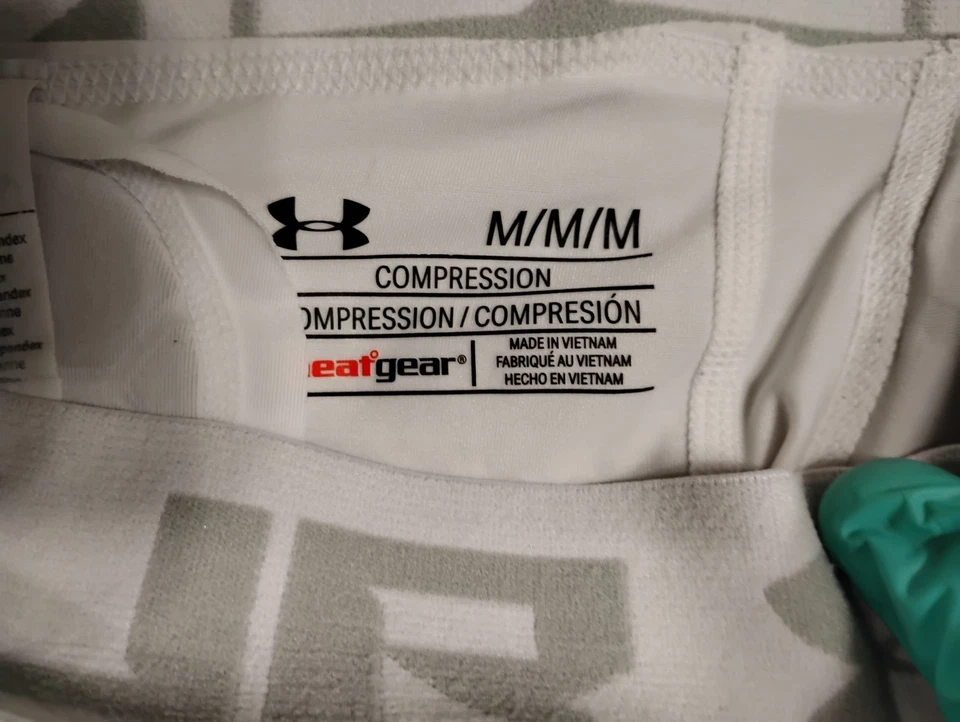 Pantalones de compresión Under Armour Gameday Pro 7 almohadillas 3/4 ajustados ADULTOS MEDIANOS blancos Foto 3 de 3