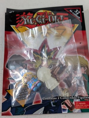 Yu-Gi-Oh! Micro Figures Open Mystery Bag 2 Figs Glowing Kaiba Dark Magician Girl
