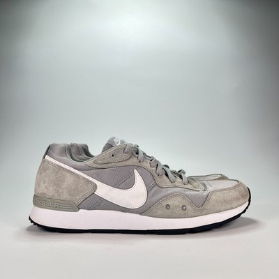 Nike Venture Runner Gray White Retro Lace Up Casual Shoes CK2944-003 Men s Sz 13