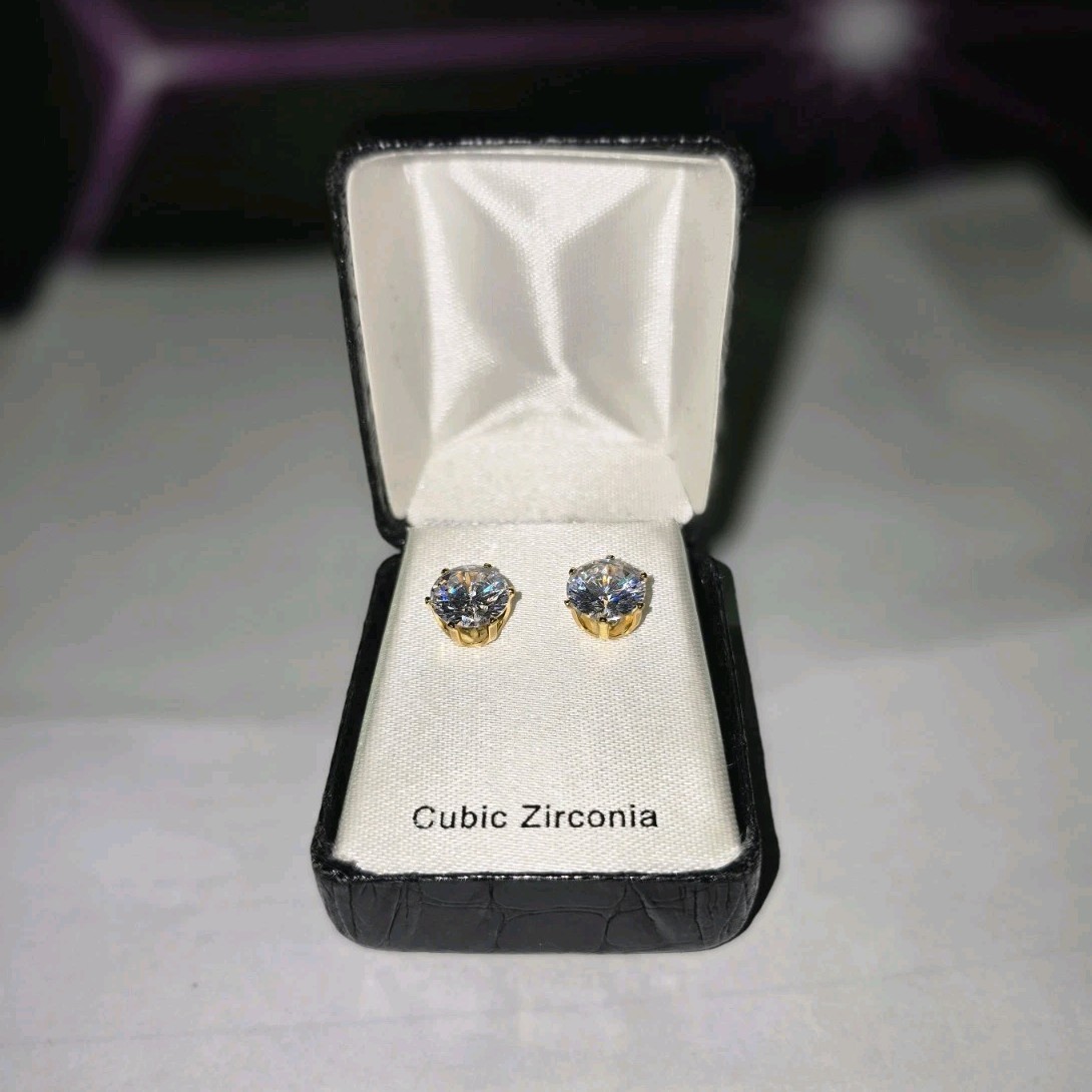 Gold Tone Round Stud Earrings Clear Simulated Cubic Zirconia Prong Set Box