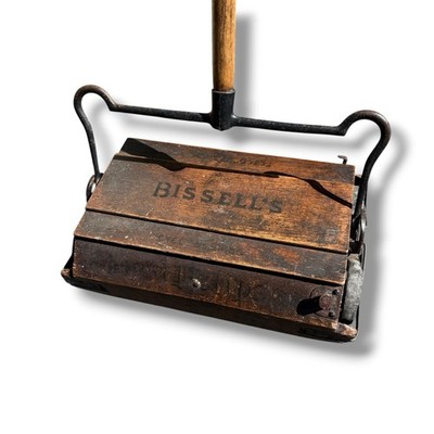 アンティーク カーペットスイーパー｜USA Bissell社 Antique Bissell Cyco Bearings Wooden Carpet Sweeper Improved