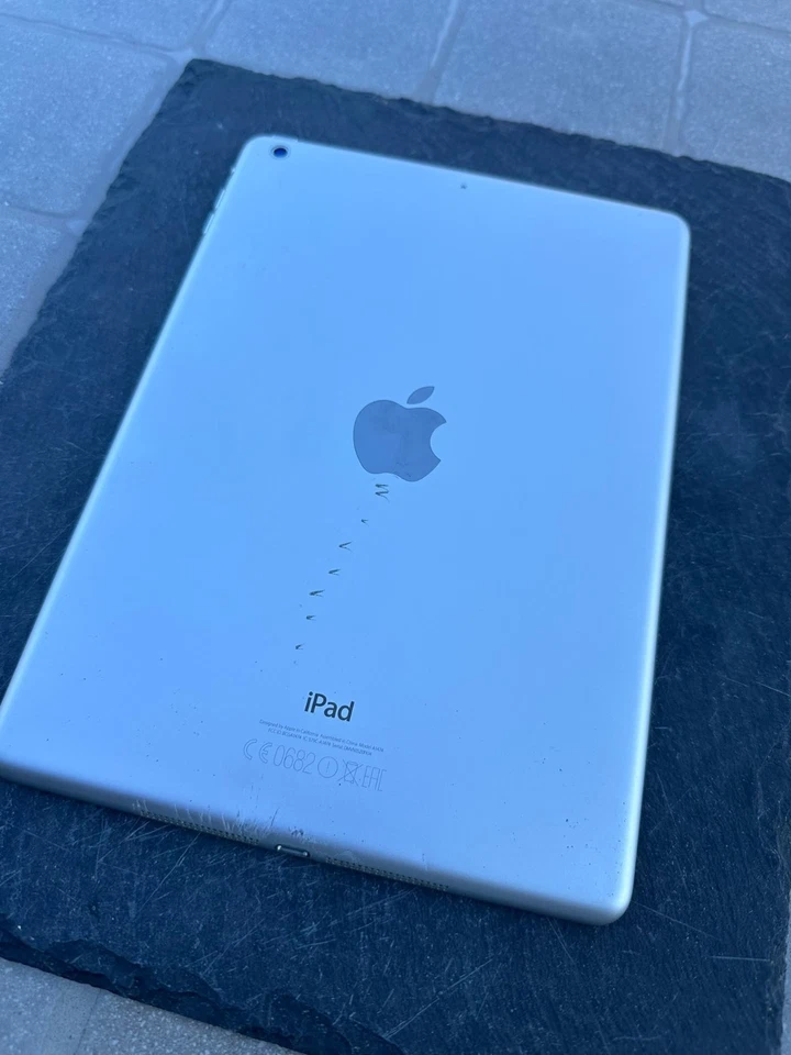 Apple iPad Air (1st generation) · 16GB · Wi-Fi, Foto 3 von 5