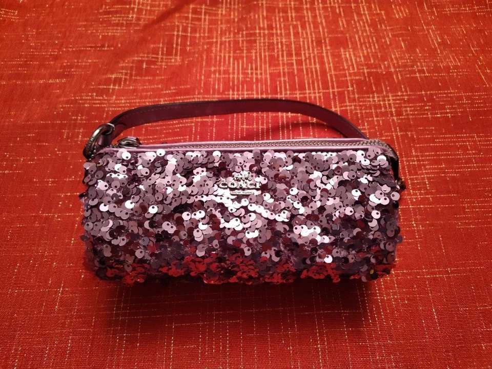 Bolso de hombro Coach Nolita Nolita Barril Lentejuelas Muñequera ~NUEVO CON ETIQUETAS~ CQ589 Lila Foto 2 de 4