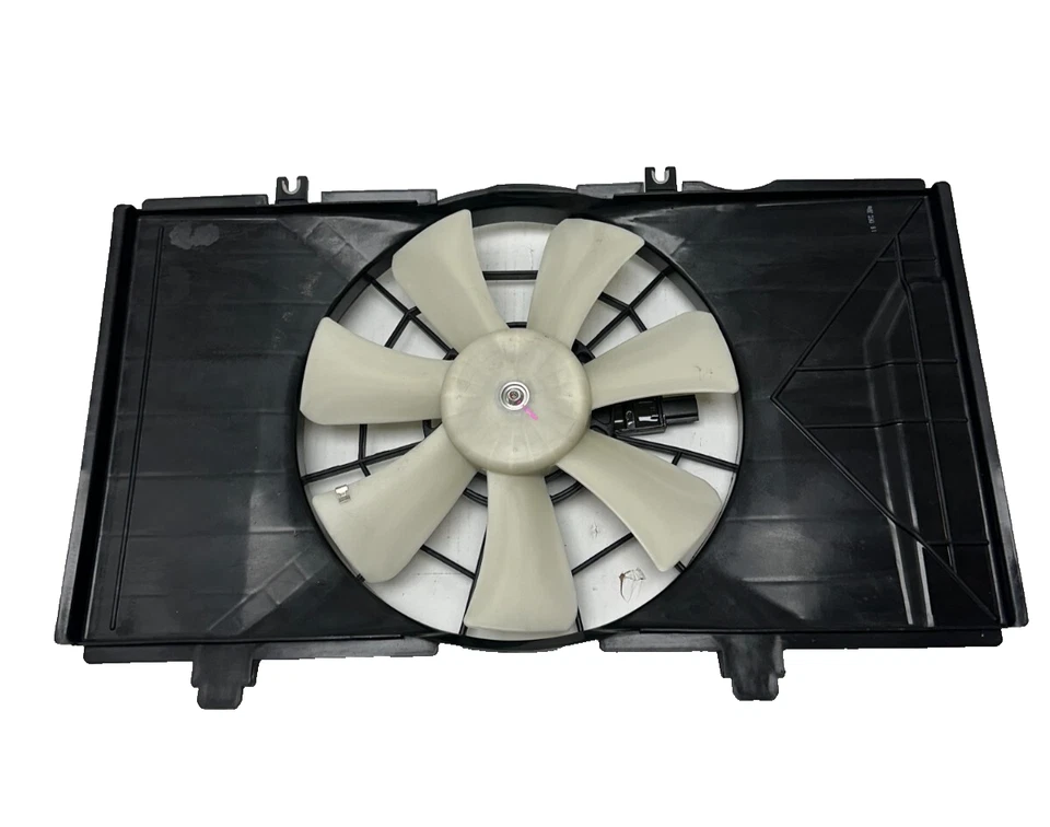 Комплект вентилятора охлаждения радиатора Continental для 2002–2005 Dodge Neon 2,0 л - Изображение 2 из 3