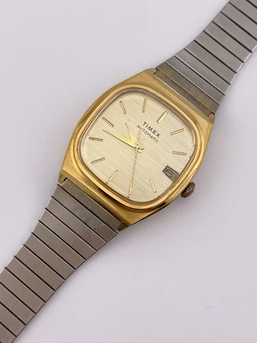 Vintage Timex Automatic Men’s Gold Tone Square Date Dial Stainless Band Watch