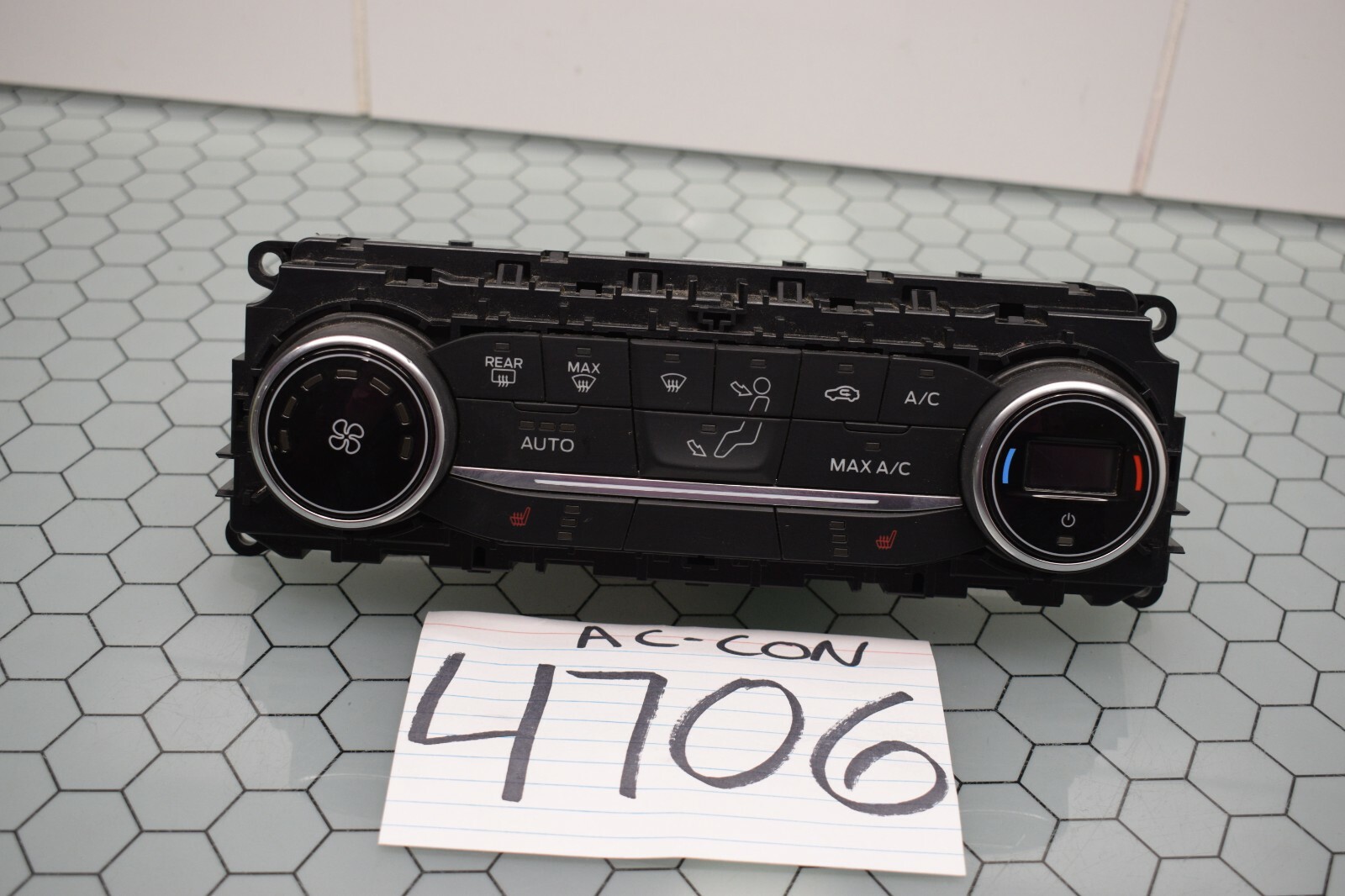 18 19 Ford EcoSport AC Heater Control Panel Used Stock #4706-AC 