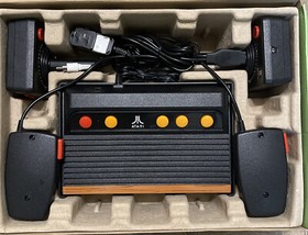 Atari Flashback 7 Classic Game Console Deluxe 101 Games