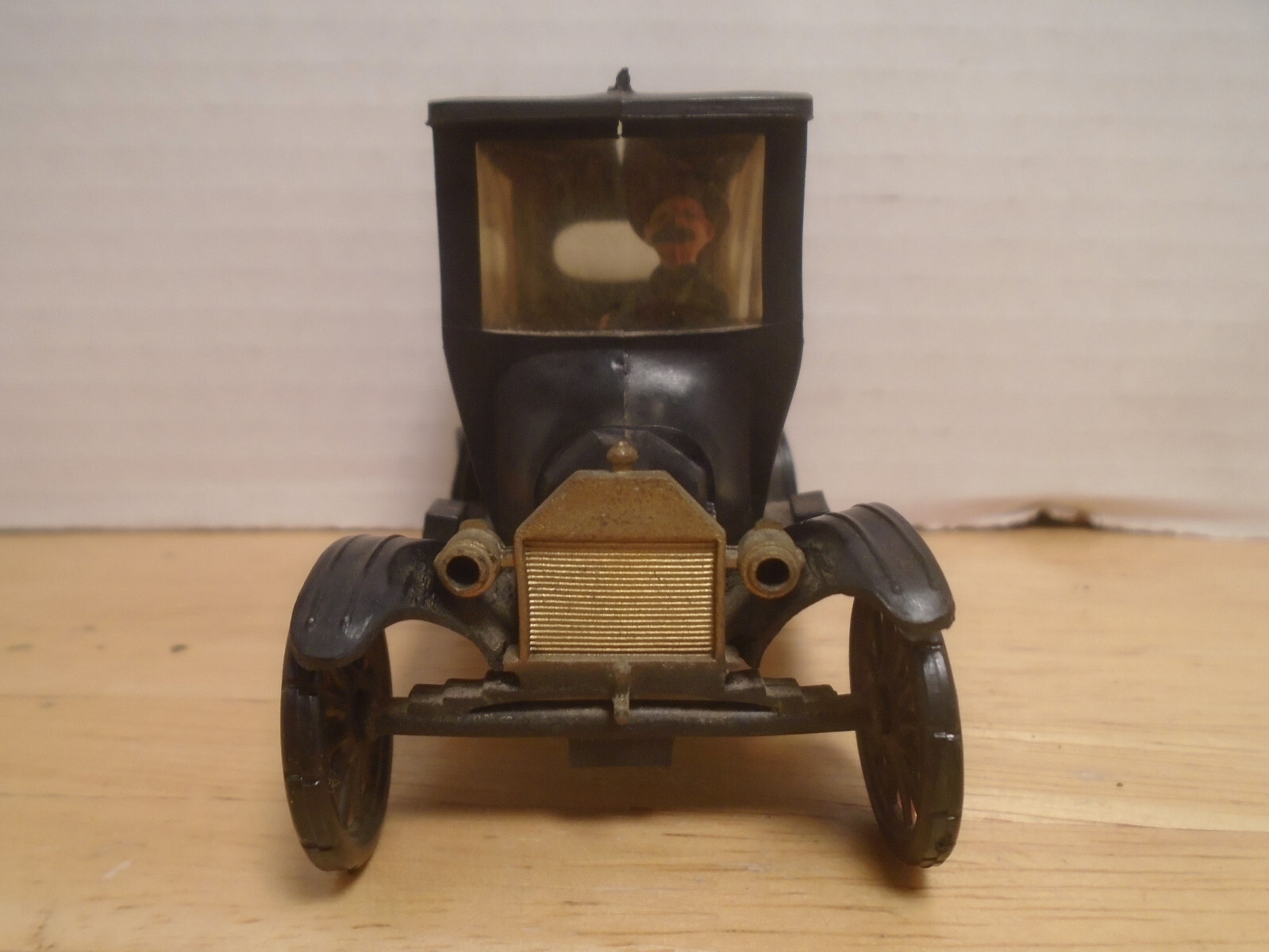 1950'S VINTAGE 1915 FORD MODEL T PLASTIC TOY CAR BY GOWLAND + GOWLAND