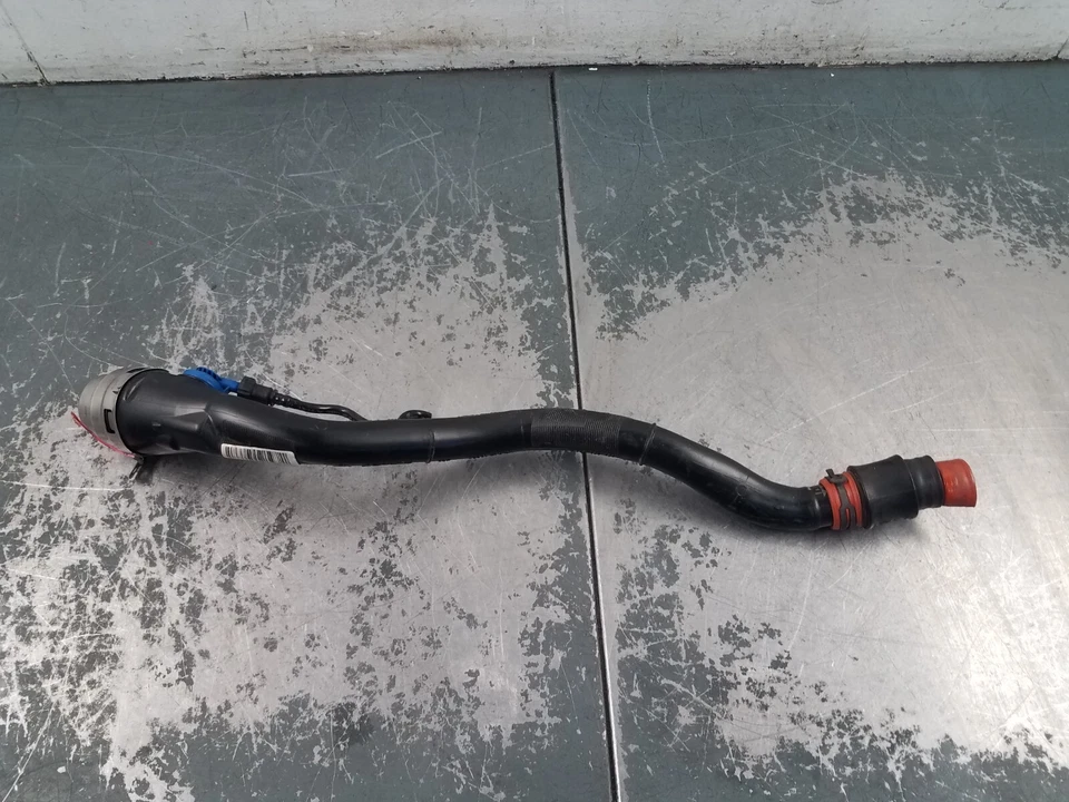 2016 Porsche 981 Cayman GT4 Upper Fuel Filler Neck #1352 V9 - Image 4 of 4