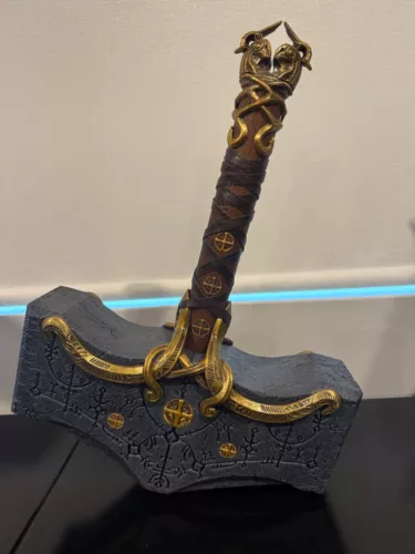 God of War Ragnarok Collector's Edition Mjolnir Thor Hammer Replica 16"