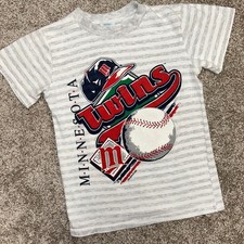 Vintage 1993 Minnesota Twins YOUTH Tshirt Size Medium USA Made Single Stitch 90s