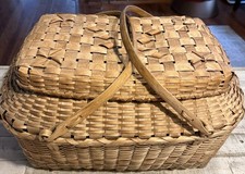 Antique LARGE 22&rdquo; Winnebago Split Ash Native American Basket Wood Swing Handles