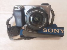 Sony Alpha 6000 Grau Digitale Systemkamera, Objektiv 16-50 mm, 55-210 mm,