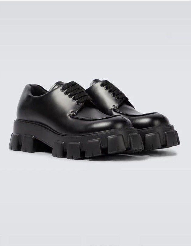 Prada Men display picture 1