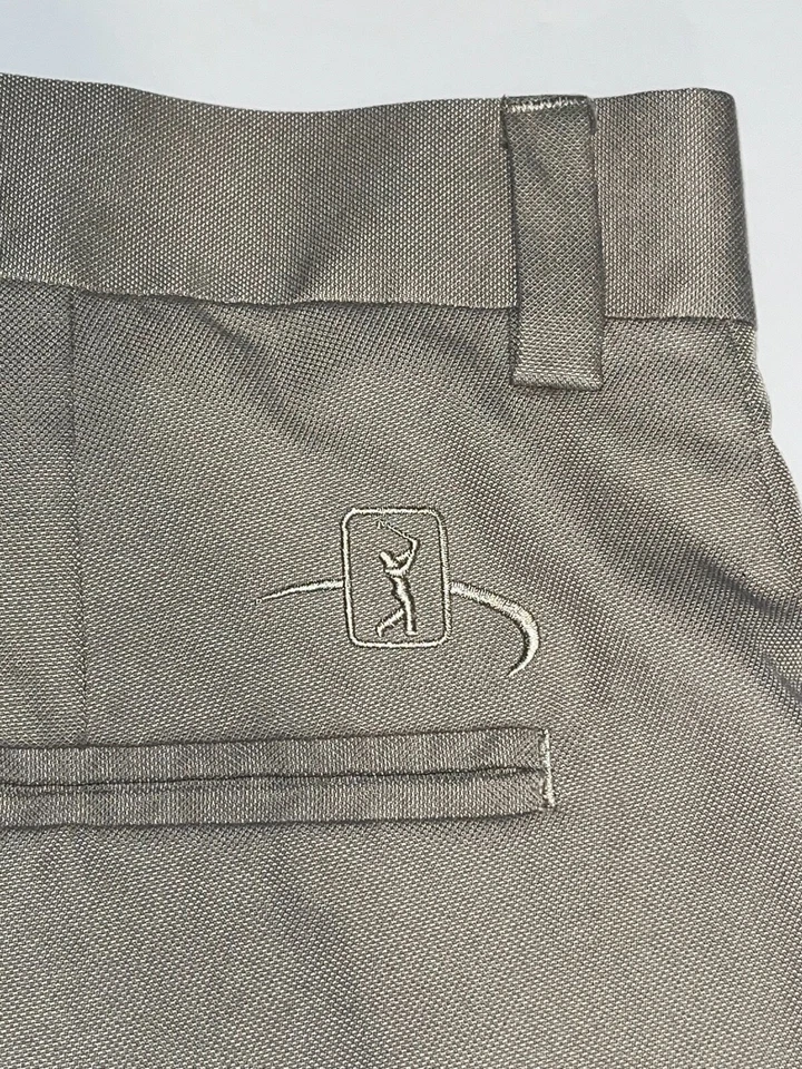 Pantalones Cortos Atléticos de Golf PGA Para Hombre Caqui Tostado Frente Plano Talla 36 100% Poliéster Foto 4 de 4