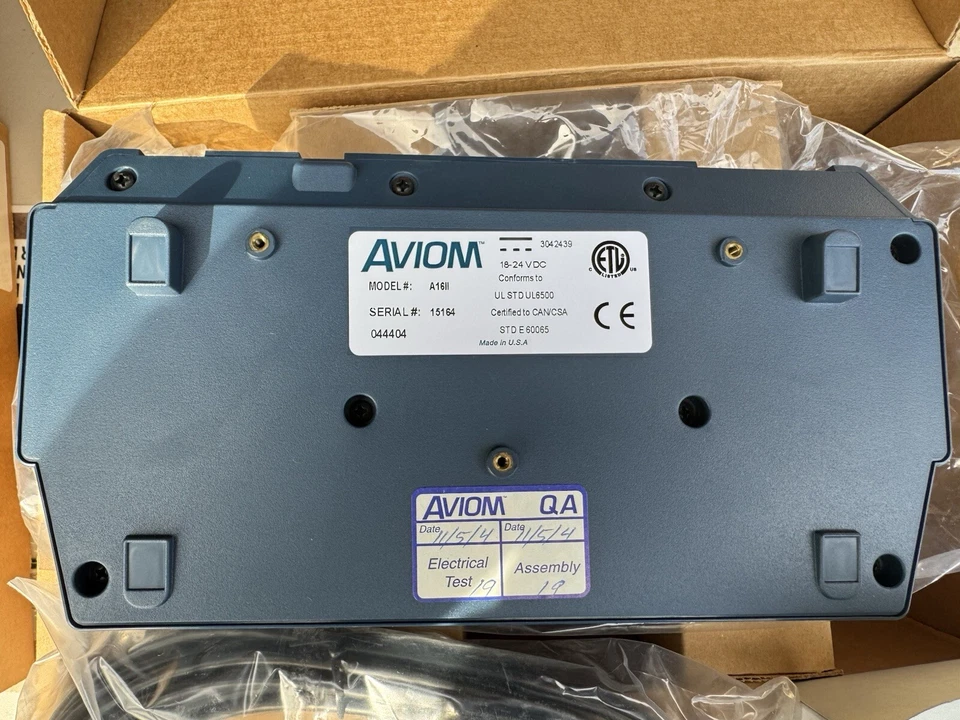 Mezclador de monitor personal Aviom A-16II A162 A16-II U188969 IEM mezclador de escenario caja abierta Foto 3 de 4