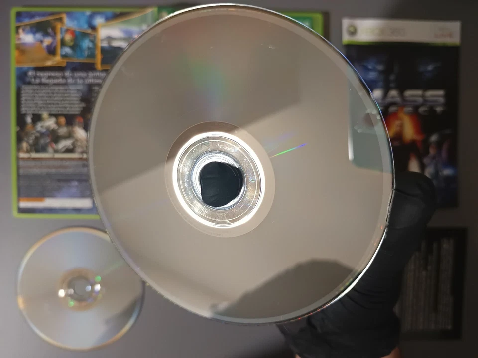 Mass Effect 1 (Edición 2 Discos, Classics) | Xbox360 | PAL España ES | Completo - Imagen 3 de 4