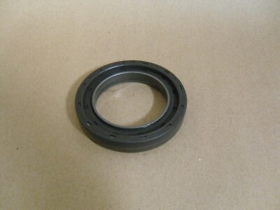 DZ111671 OIL SEAL 84.08 MM OD