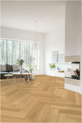 Klick Vinyl Herringbone Eiche classic mit Dämmung Fischgräte m²/37,90 