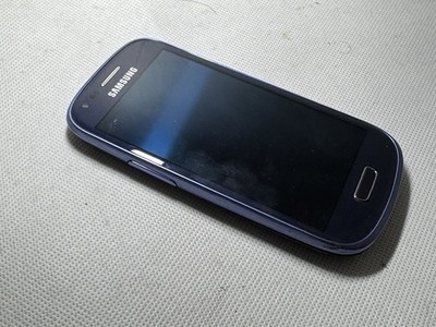 Samsung Galaxy S3 mini - 8GB (entsperrt) Handy I8200n