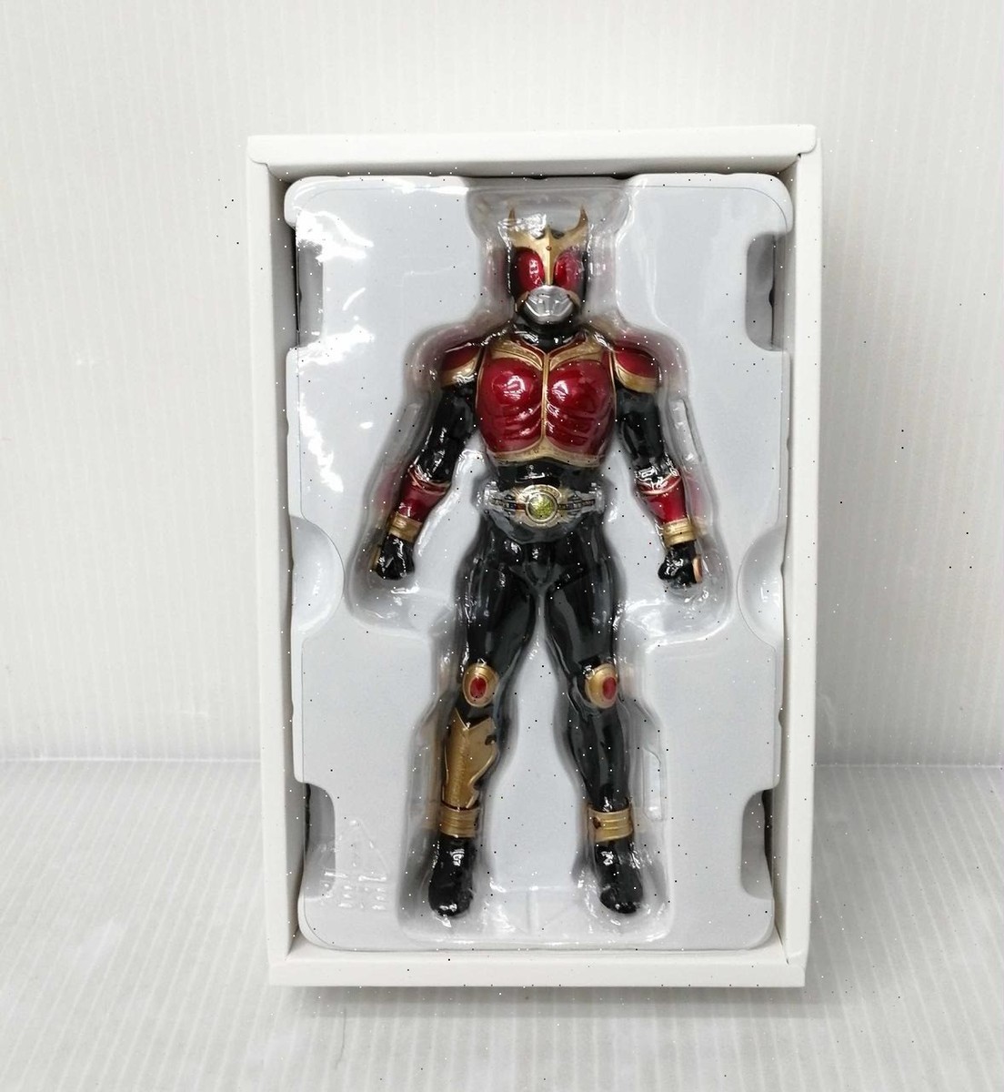 S.H.Figuarts SHINKOCCHOUSEIHOU MASKED Kamen RIDER KUUGA RISING