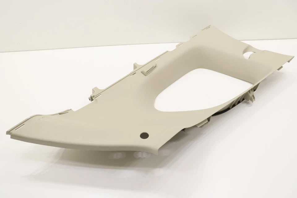 2014-2020 MITSUBISHI OUTLANDER RIGHT C PILLAR UPPER TRIM OEM 7230A692ZZ TRIM_22J - Image 3 of 4